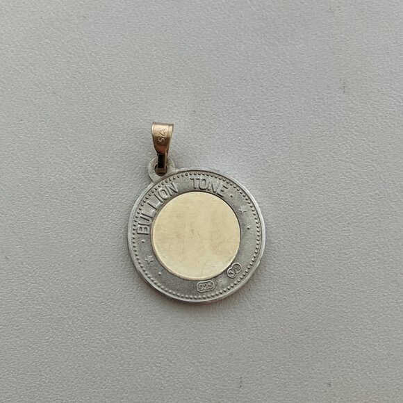 Authentic 9k gold and silver Elegant Two-Tone Pendant Necklace - Picture 2 of 4